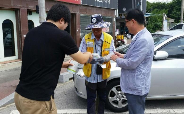 폭염 속 현장근무 격려 이미지